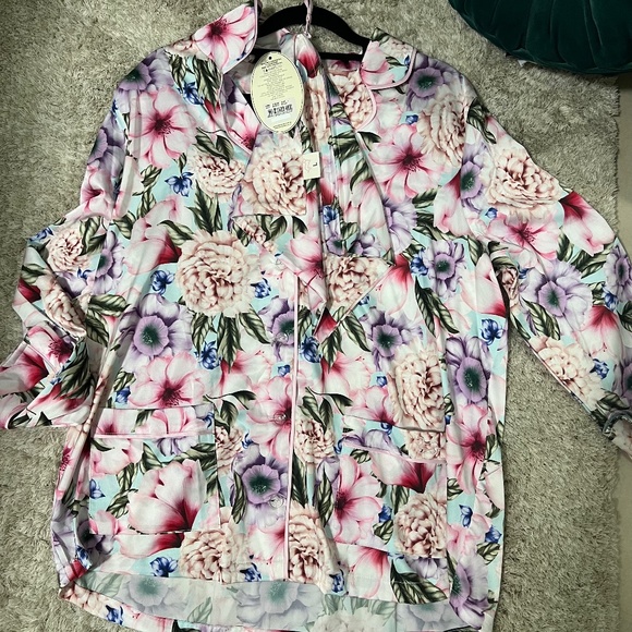 Peter Alexander Other - LADIES SATIN FLORAL PJ SET